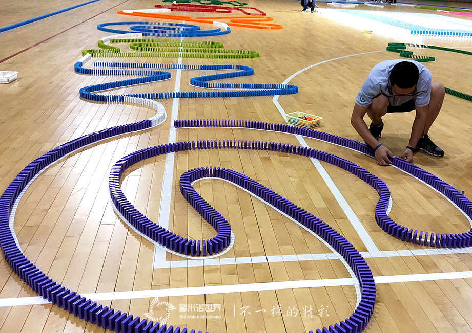 夢想啟航，青春飛young—新東方在線校園大使多米諾團隊大挑戰(zhàn)