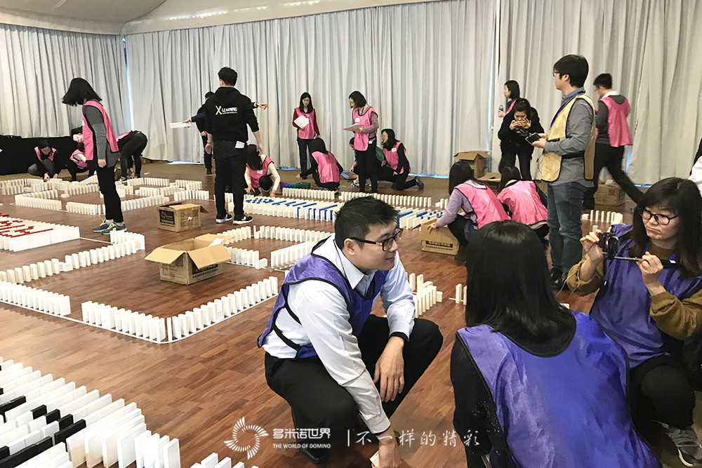 施貴寶多米諾團(tuán)隊(duì)大挑戰(zhàn)的“多元混搭”風(fēng)