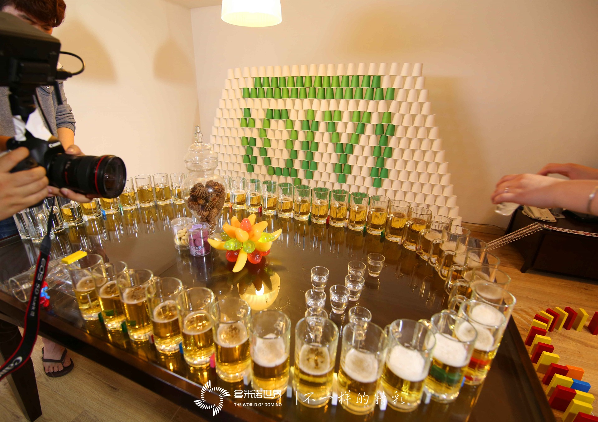 <<愛(ài)奇藝  愛(ài)青春>>宣傳片獨(dú)家上線