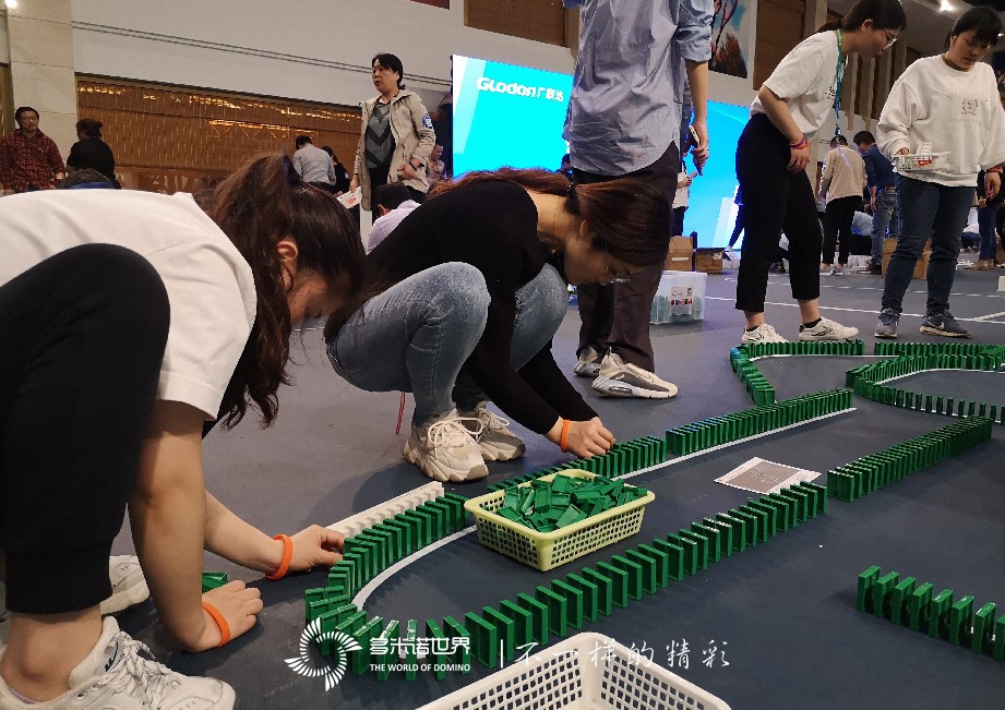 廣聯(lián)達與多米諾的不解情緣